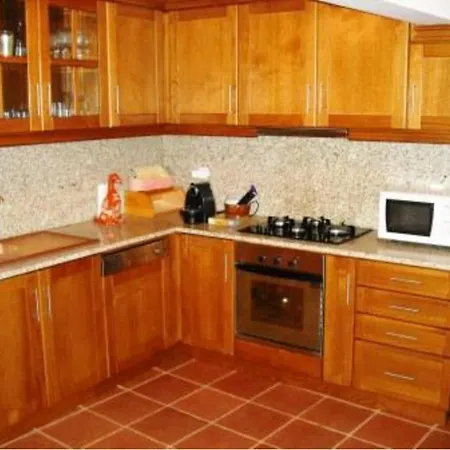 펜션 3 Bedrooms House At Lindoso *